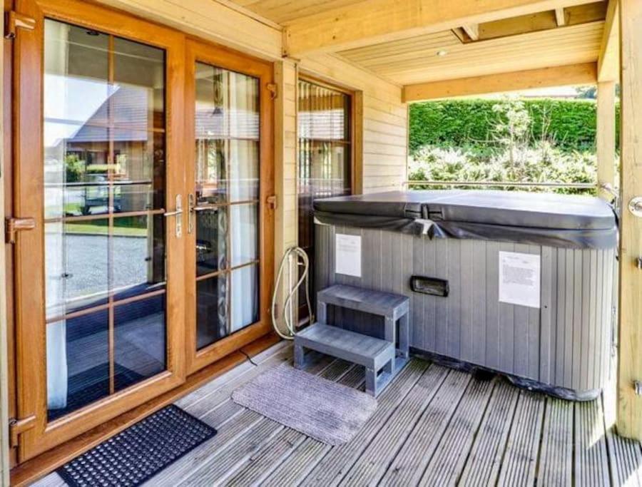 Artro Lodge Luxury 3 Bedroom, 3 Bathroom & Hot Tub Llanbedr  Dış mekan fotoğraf