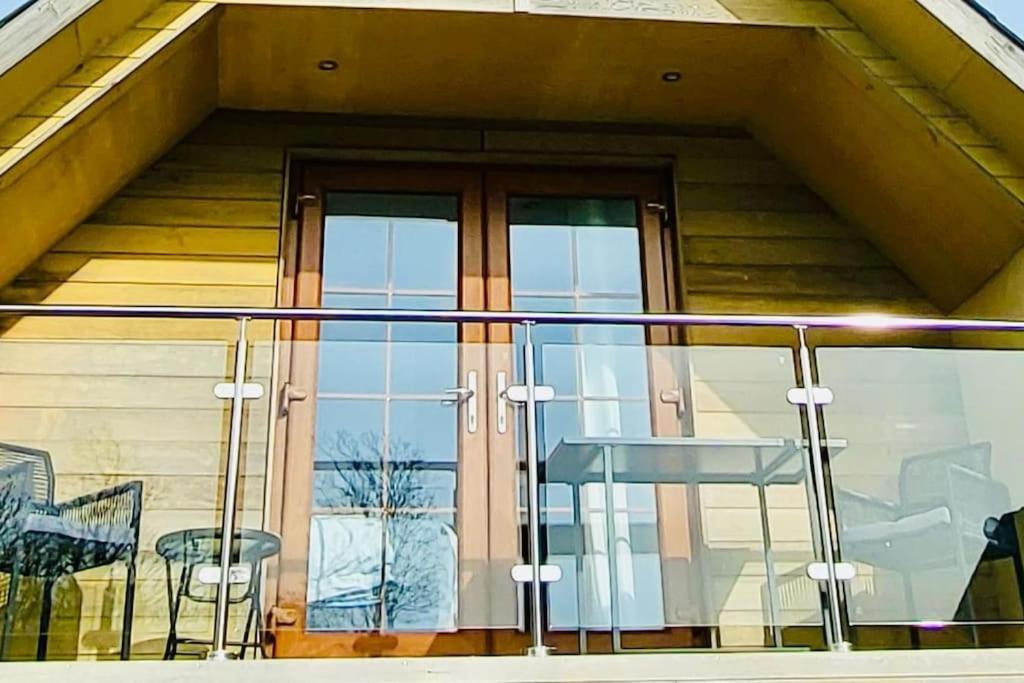 Artro Lodge Luxury 3 Bedroom, 3 Bathroom & Hot Tub Llanbedr  Dış mekan fotoğraf