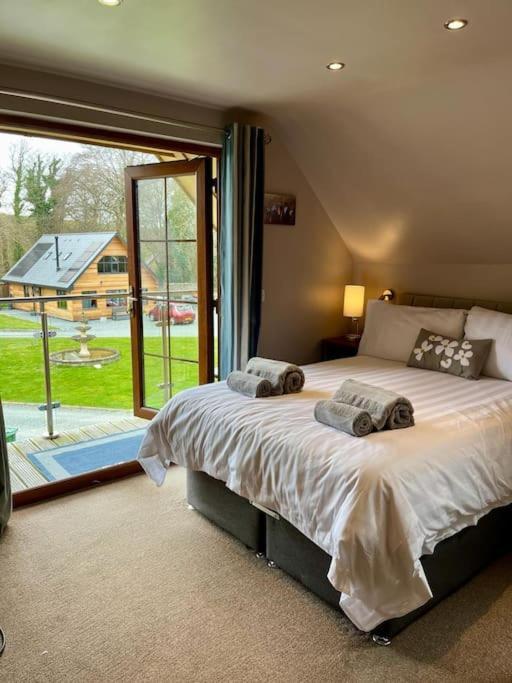 Artro Lodge Luxury 3 Bedroom, 3 Bathroom & Hot Tub Llanbedr  Dış mekan fotoğraf